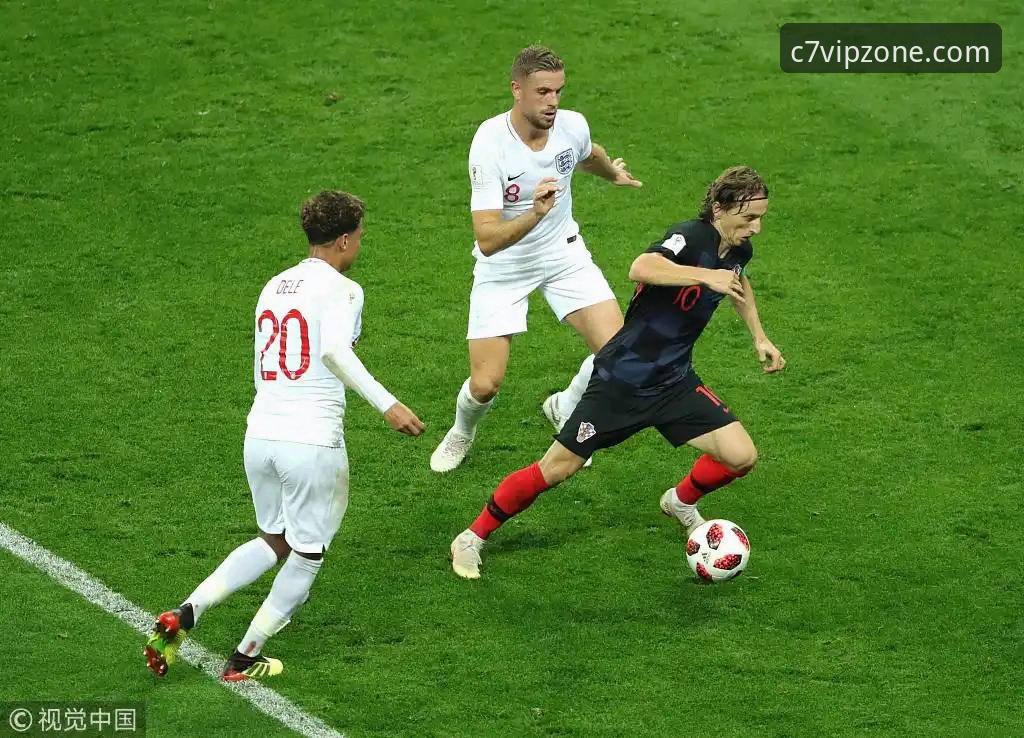 3个关键转折点：中国男乒3-0横扫英格兰的战术解析